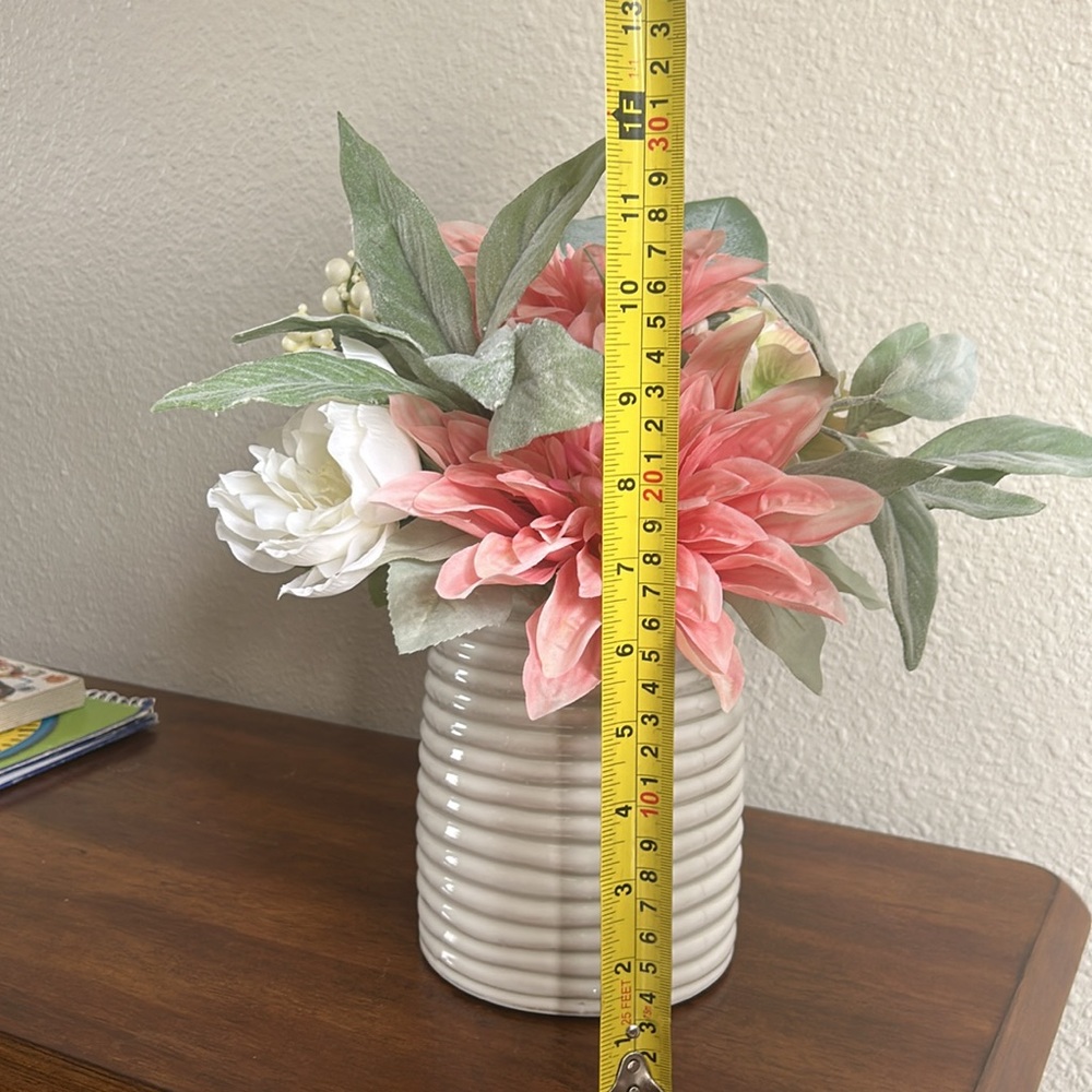 Silk floral centerpiece white vase with peachie pink, white, green silk flowers - Picture 5 of 5